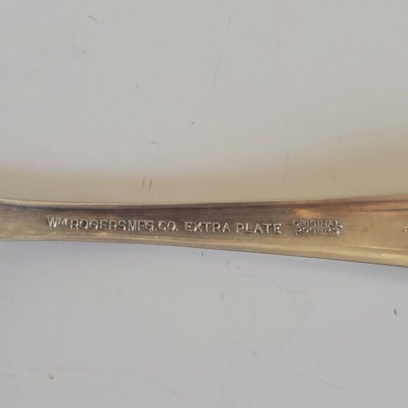 Vintage Wm. Rogers Inspiration-Magnolia Silver-Plated Flatware Set Of 8 Serving - Picture 8 of 8